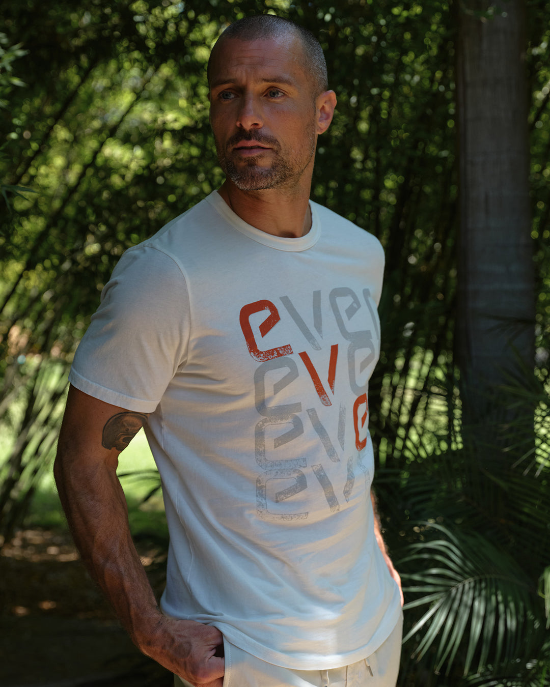 CONNECT 4 LOGO TEE – Ever